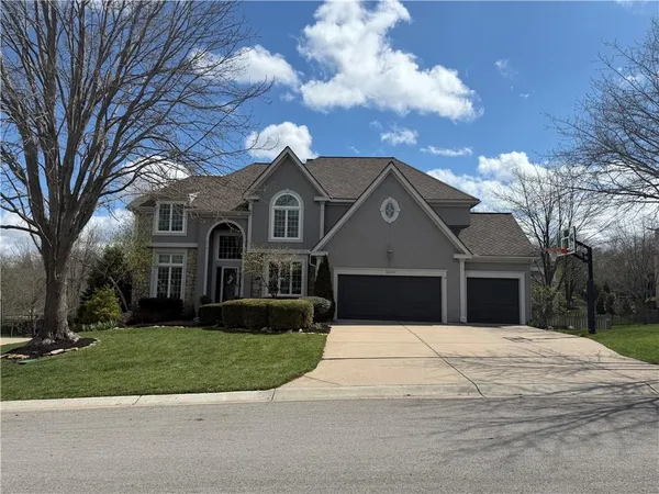 $850,000 | 14009 Lucille Street, Overland Park, KS 66221