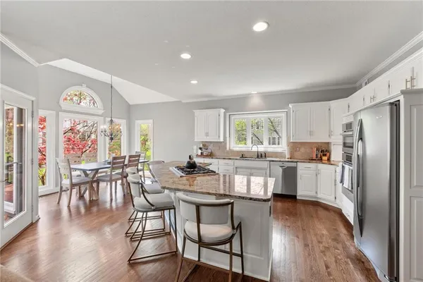 $850,000 | 14009 Lucille Street, Overland Park, KS 66221