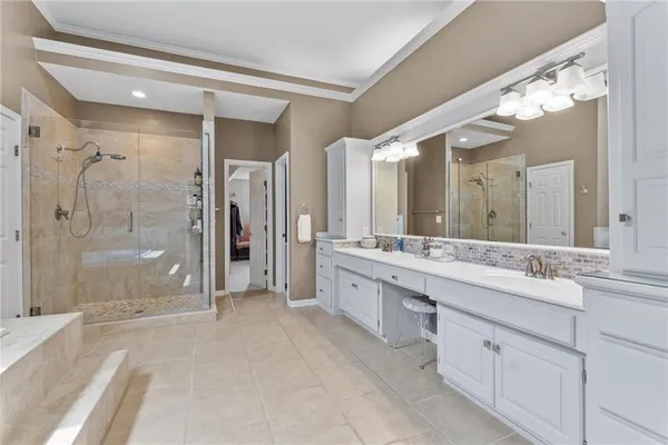 $850,000 | 14009 Lucille Street, Overland Park, KS 66221