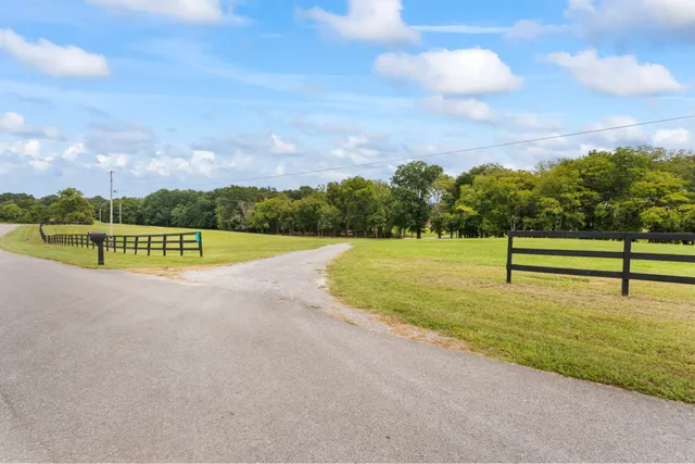 $1,350,000 | 120 Wartrace Creek Road, Wartrace, TN 37183