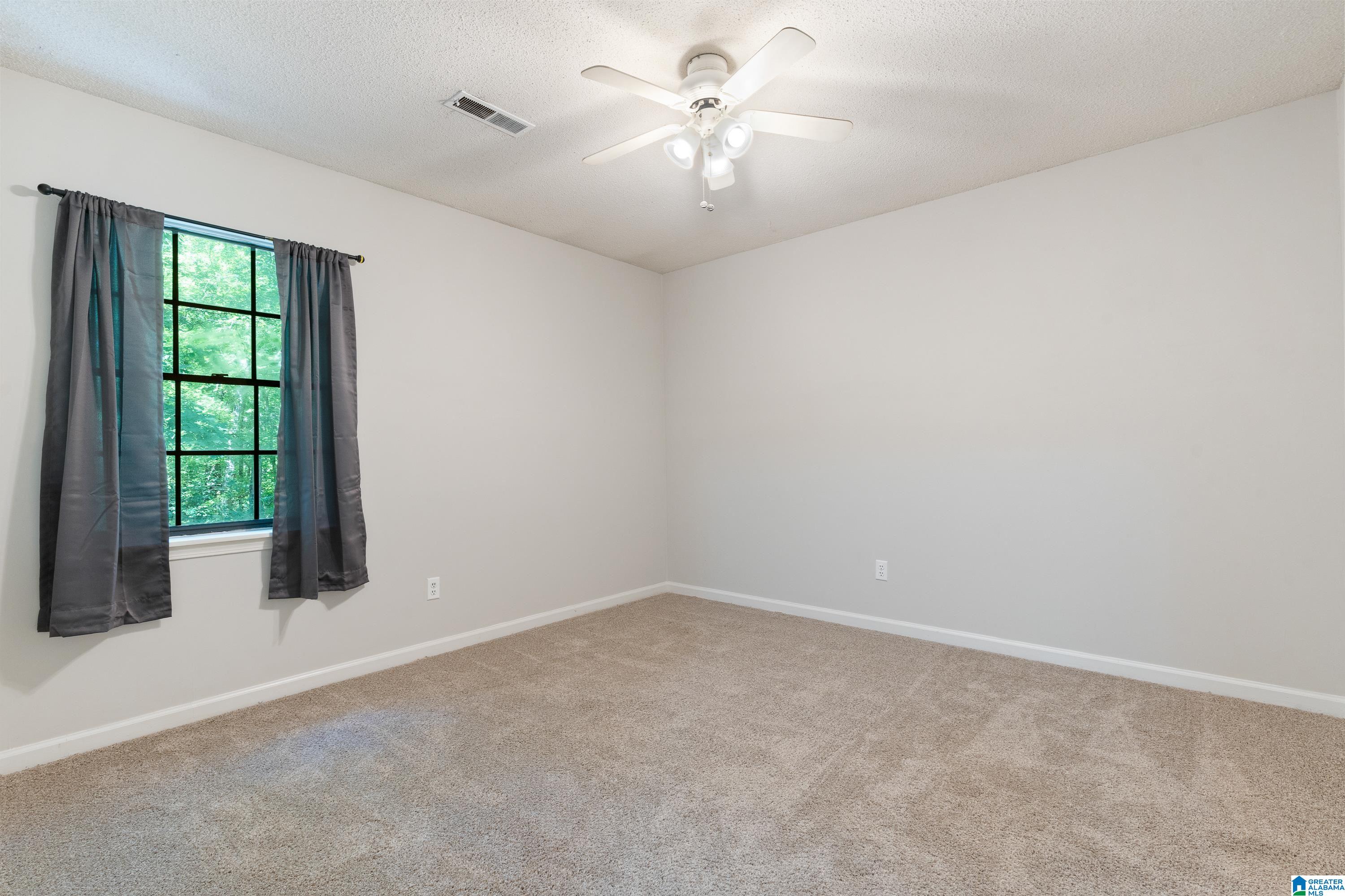2027 Diane Lane Alabaster, AL 35007 - Photo 31 of 35