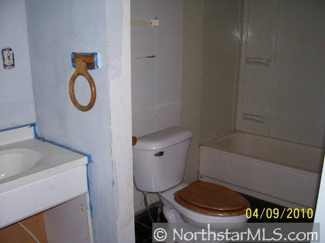 406 Dayton Road Champlin, MN 55316 - Photo 7 of 10 Gallery Image 7