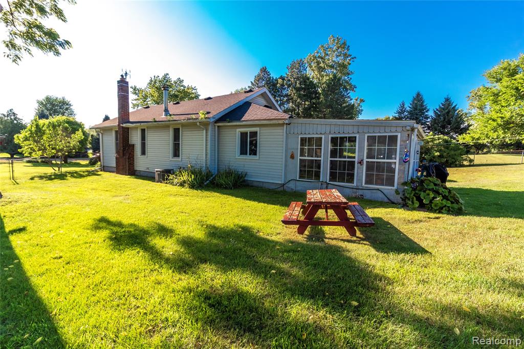 9030 Washburn Road Columbiaville, MI 48421 - Photo 26 of 39 Gallery Image 26