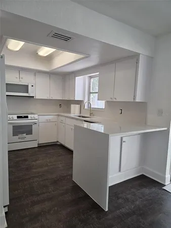 $4,500 | 5210 Doctor Martin Luther King Junior Street North, St. Petersburg, FL 33703