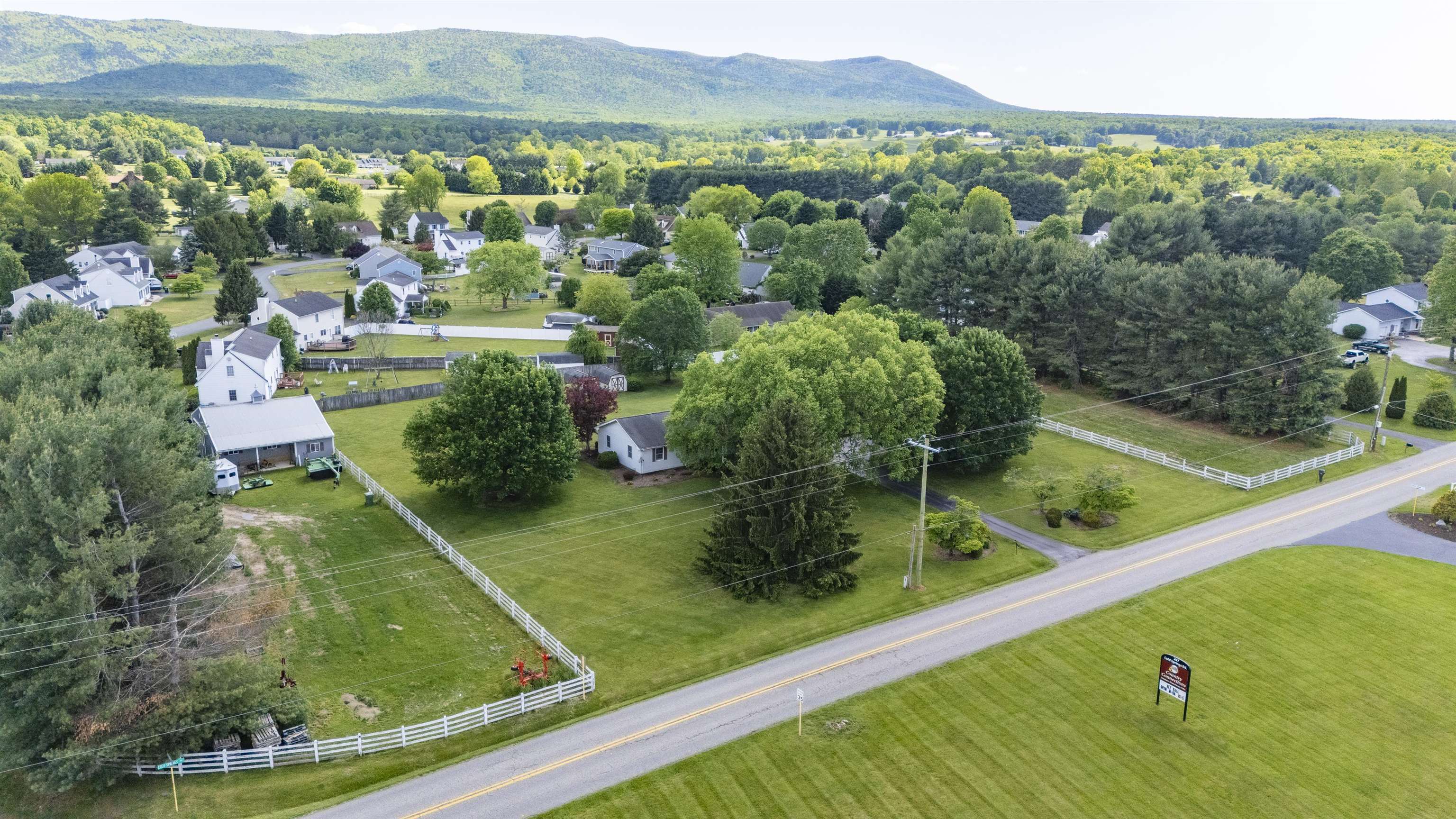 244 Cold Springs Road Stuarts Draft, VA 24477 - Photo 6 of 66 Gallery Image 6