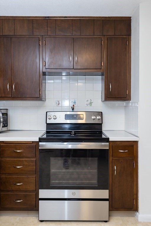 62 Lancaster Road Clinton, MA 01510 - Photo 14 of 37
