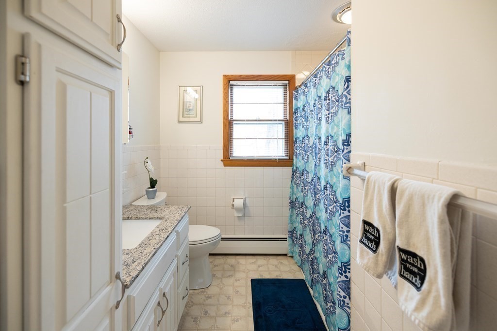 62 Lancaster Road Clinton, MA 01510 - Photo 17 of 37
