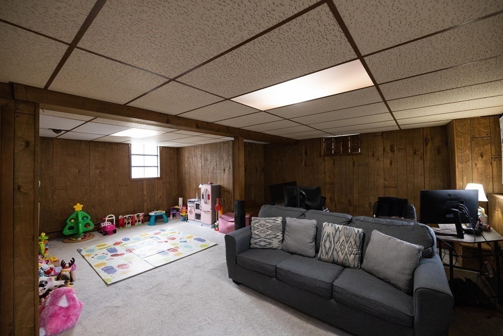 62 Lancaster Road Clinton, MA 01510 - Photo 26 of 37