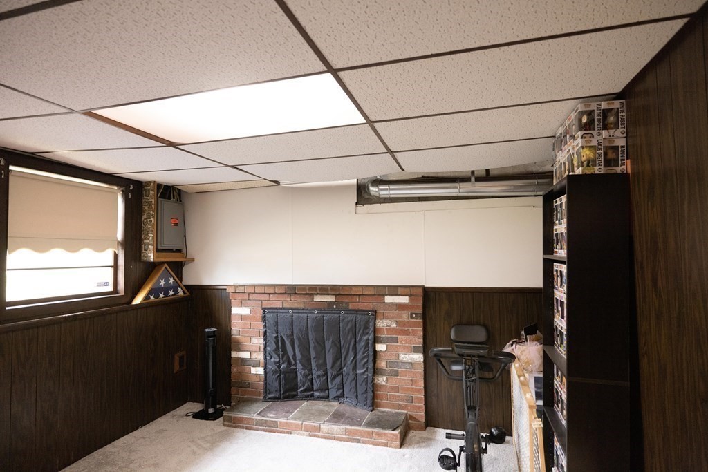 62 Lancaster Road Clinton, MA 01510 - Photo 28 of 37