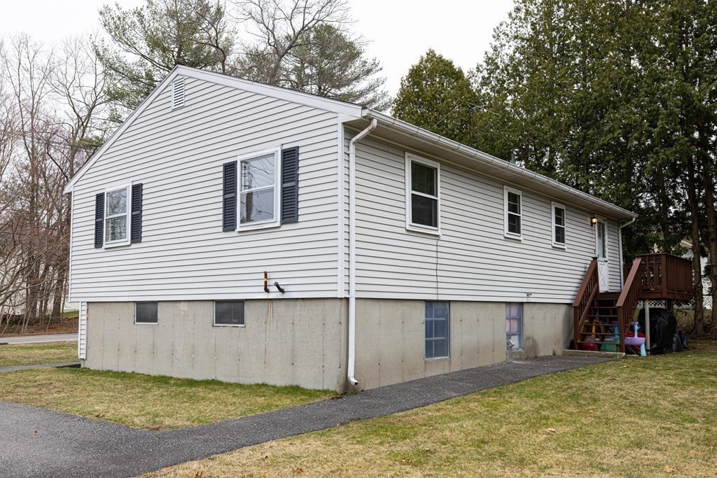 62 Lancaster Road Clinton, MA 01510 - Photo 33 of 37
