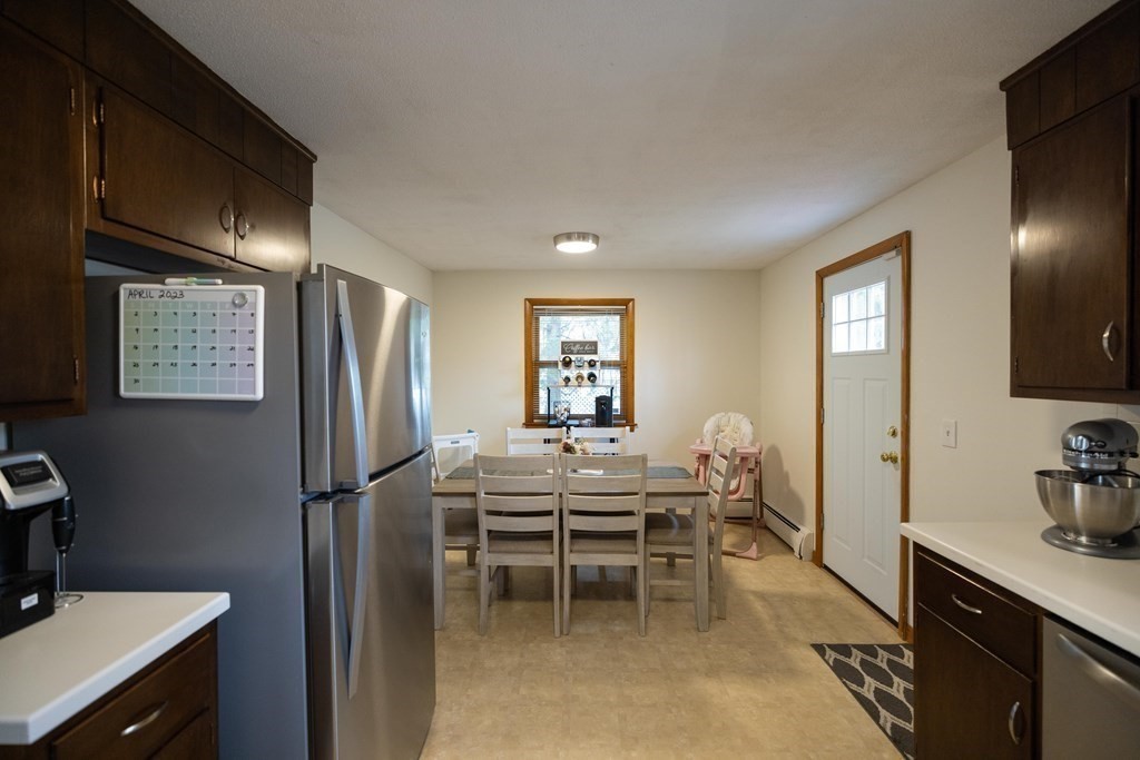 62 Lancaster Road Clinton, MA 01510 - Photo 10 of 37