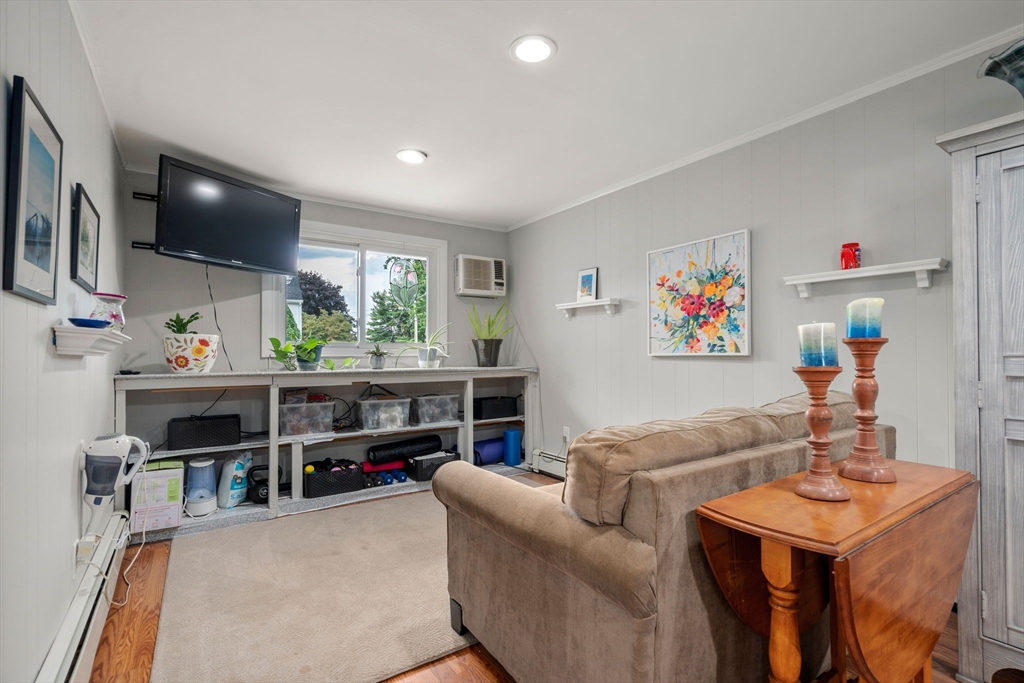 17 Mayflower Road Framingham, MA 01701 - Photo 8 of 30 Gallery Image 8