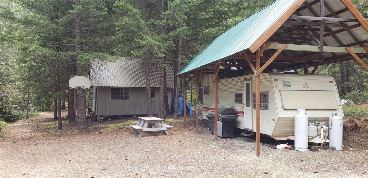 18035 Entiat River Road Entiat, WA 98822 - Photo 9 of 21 Gallery Image 9