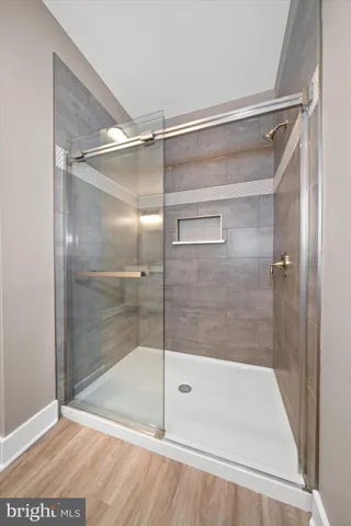 a bathroom with a bath tub