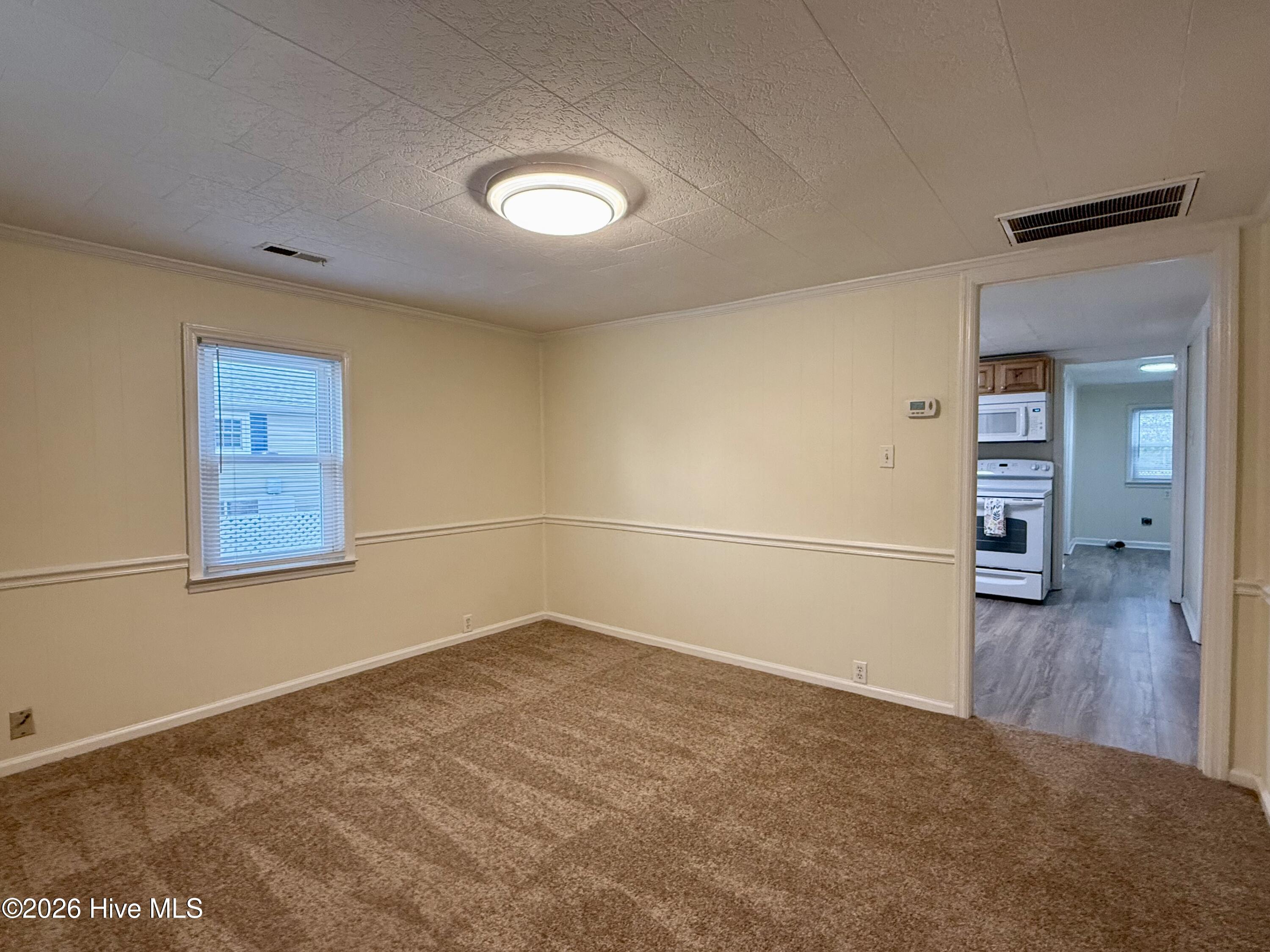 36 1st Street Chocowinity, NC 27817 - Photo 18 of 42 Living Room