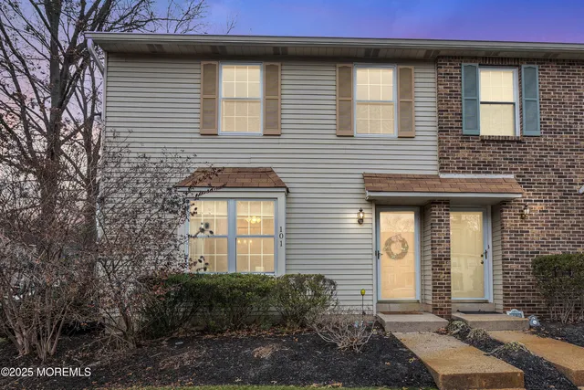 $350,000 | 101 Camber Lane, Mount Laurel, NJ 08054