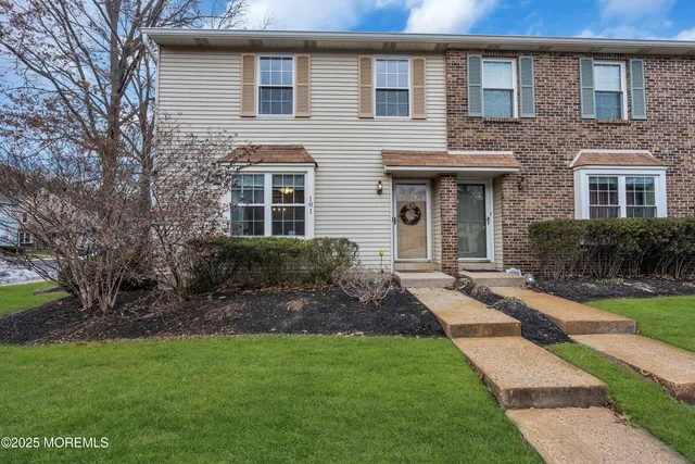 $350,000 | 101 Camber Lane, Mount Laurel, NJ 08054