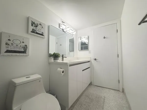 $3,350 | 3800 South Ocean Drive, Unit 1710, Hollywood, FL 33019