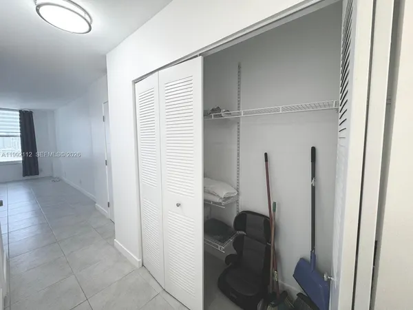 $3,350 | 3800 South Ocean Drive, Unit 1710, Hollywood, FL 33019