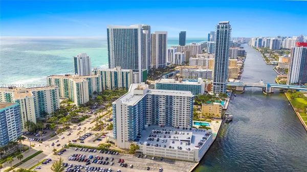 $3,350 | 3800 South Ocean Drive, Unit 1710, Hollywood, FL 33019