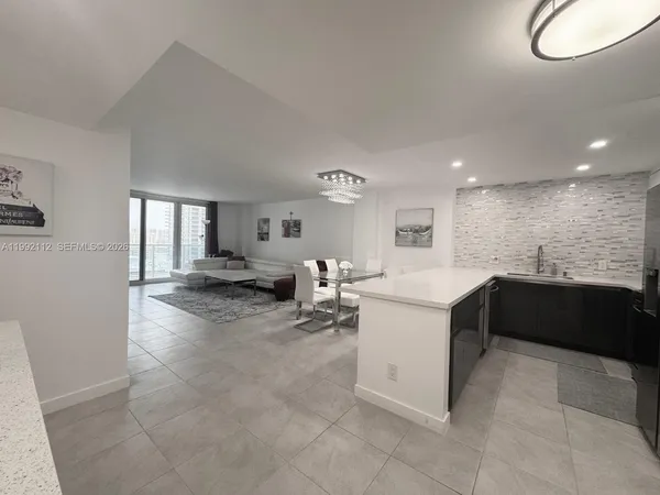 $3,350 | 3800 South Ocean Drive, Unit 1710, Hollywood, FL 33019