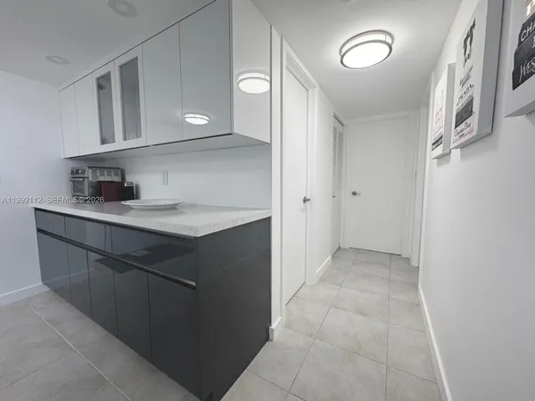 $3,350 | 3800 South Ocean Drive, Unit 1710, Hollywood, FL 33019