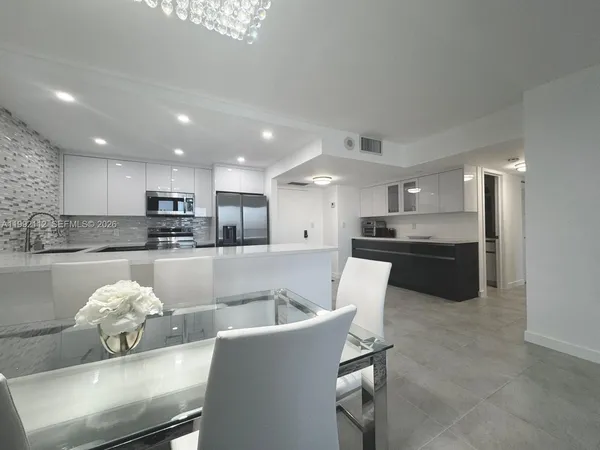 $3,350 | 3800 South Ocean Drive, Unit 1710, Hollywood, FL 33019