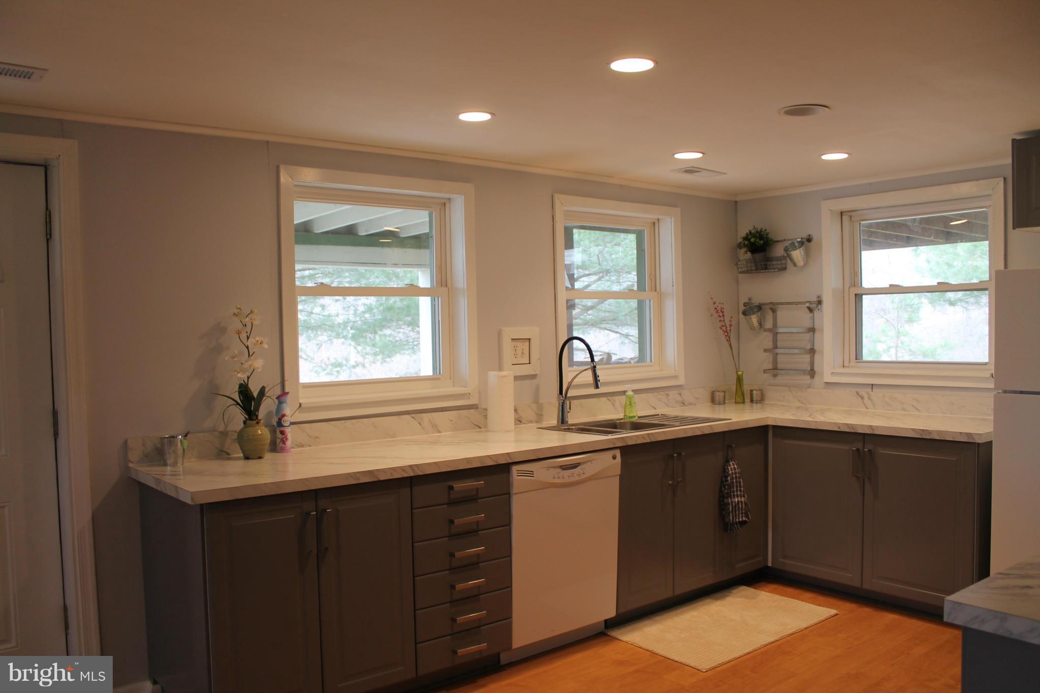 10389 River Road Rixeyville, VA 22737 - Photo 6 of 20 Kitchen
