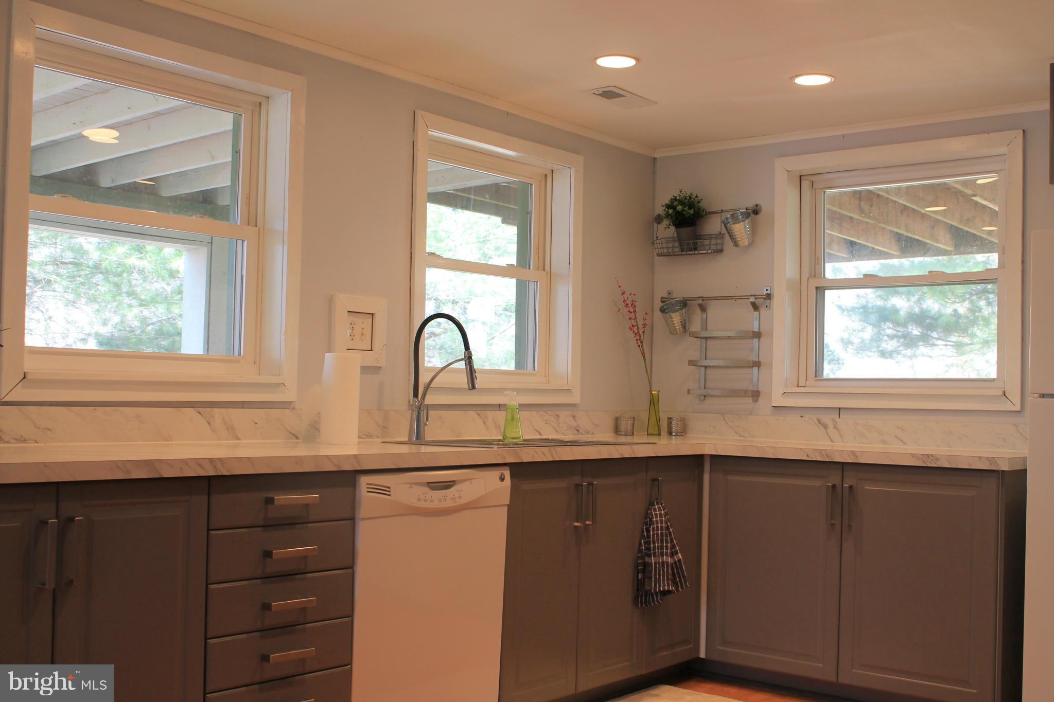 10389 River Road Rixeyville, VA 22737 - Photo 9 of 20 Kitchen