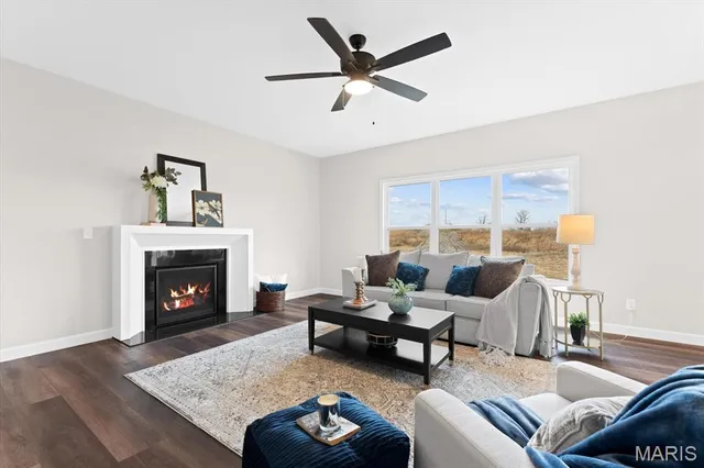 $588,800 | 707 Bridgeway Drive, O'Fallon, IL 62269