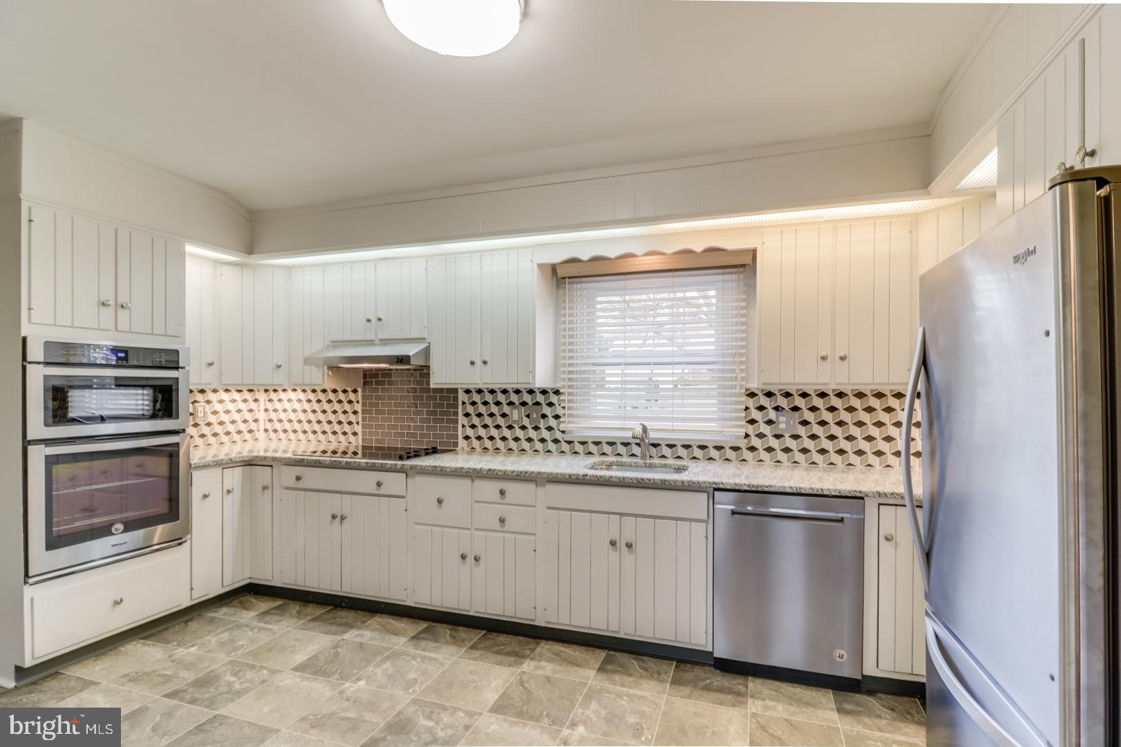 32 Paschall Road Wilmington, DE 19803 - Photo 4 of 21 Beautiful Ceramic Backsplash