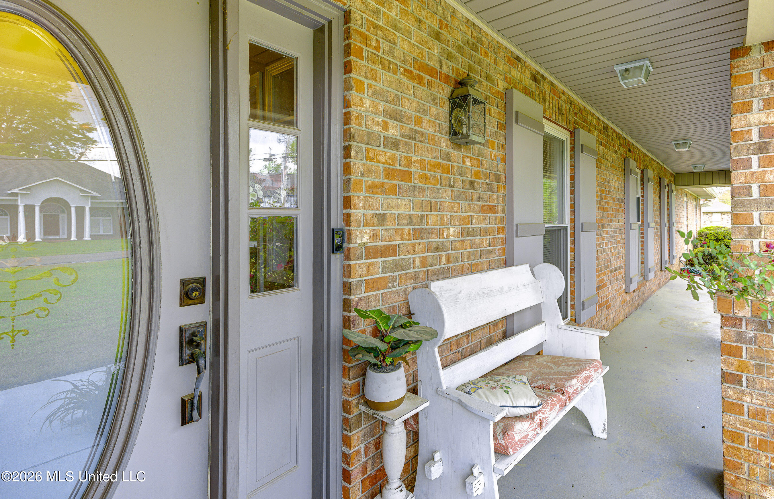 444 Ridgewood Street, Unit 444 Vicksburg, MS 39180 - Photo 21 of 25 Front Porch 2