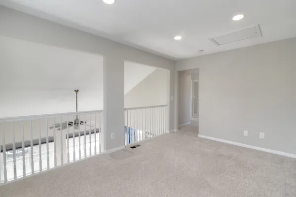 $374,500 | 1752 Tallmeadow Drive, DeKalb, IL 60115