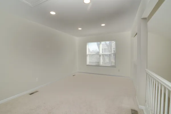 $374,500 | 1752 Tallmeadow Drive, DeKalb, IL 60115