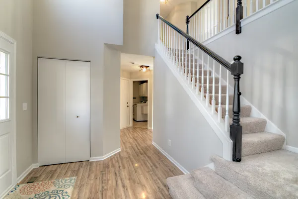 $374,500 | 1752 Tallmeadow Drive, DeKalb, IL 60115