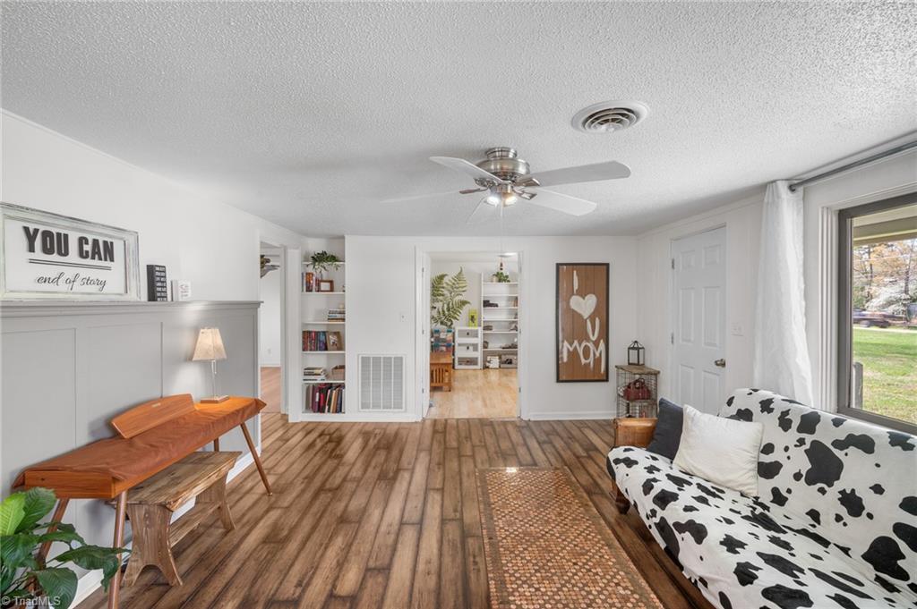 507 Horneytown Road High Point, NC 27265 - Photo 5 of 22 Gallery Image 5