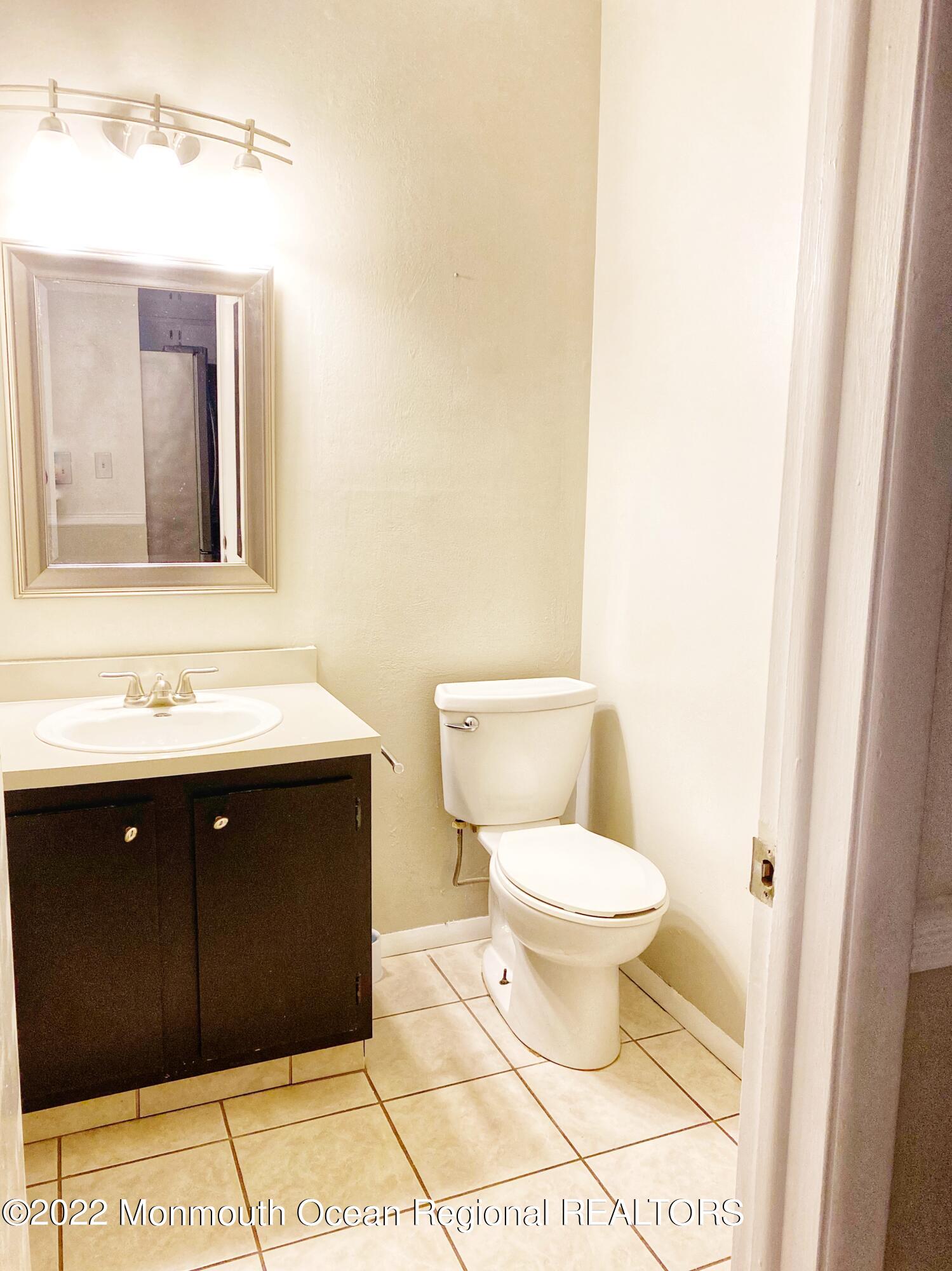 217 Sandra Place Brick, NJ 08724 - Photo 3 of 7 IMG-5483 POWDER ROOM