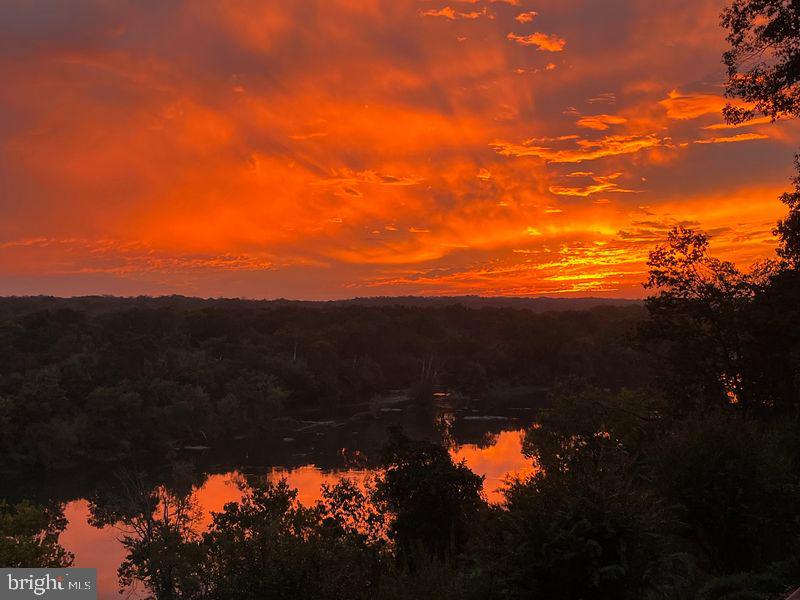 11510 Springridge Road Potomac, MD 20854 - Photo 4 of 6 a view of sunset
