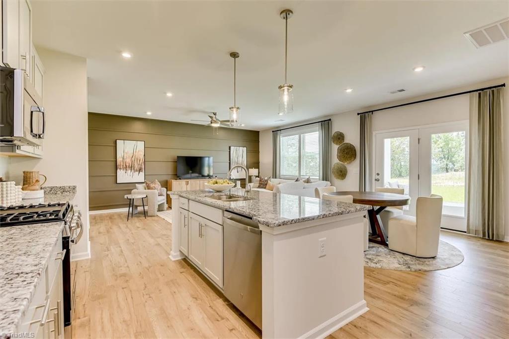 4078 Stallion Street High Point, NC 27262 - Photo 14 of 36 Gallery Image 14