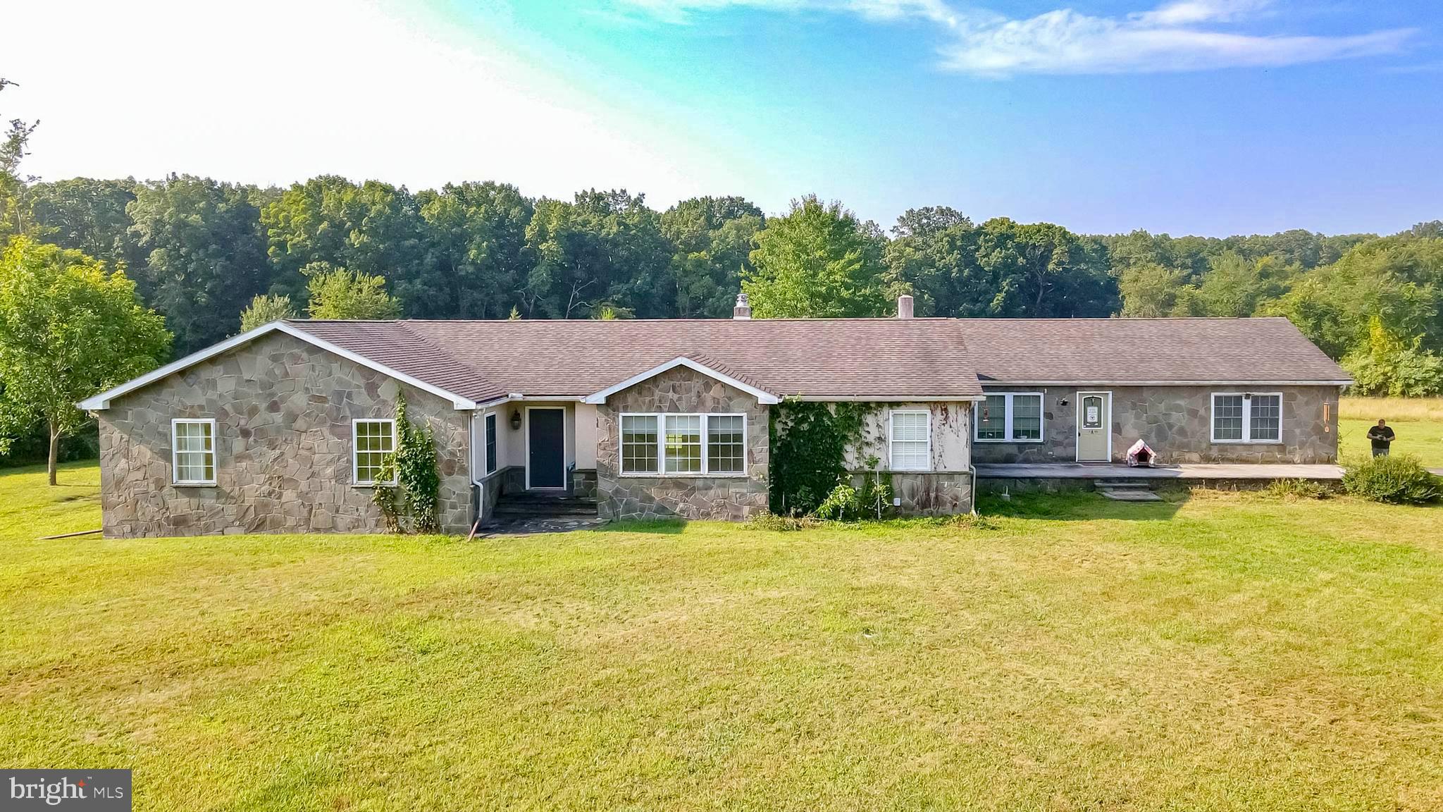 431 Ferrell Road Mullica Hill, NJ 08062 - Photo 2 of 55