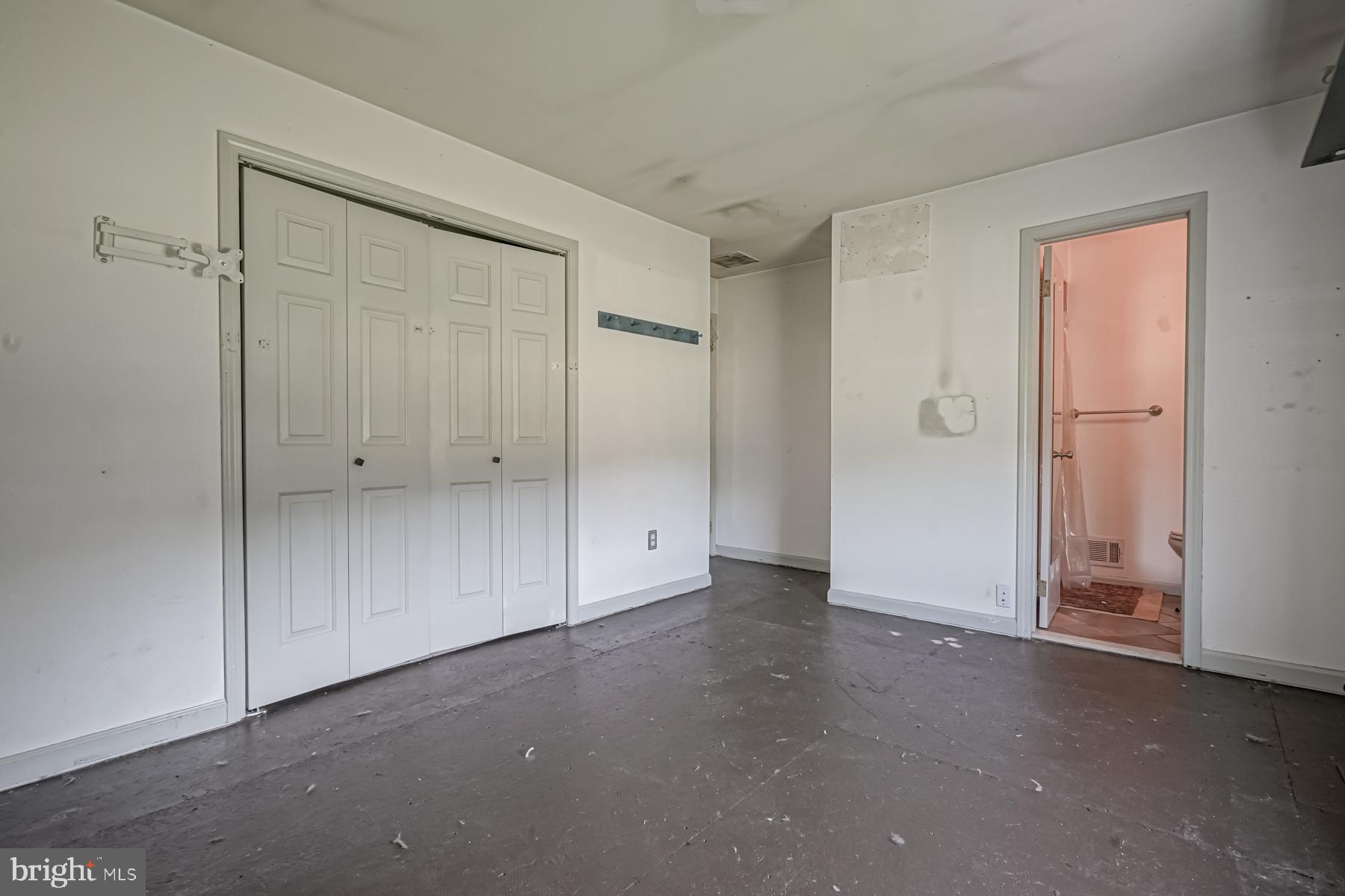 431 Ferrell Road Mullica Hill, NJ 08062 - Photo 40 of 55 secondary suite -bedroom 1 with/bath