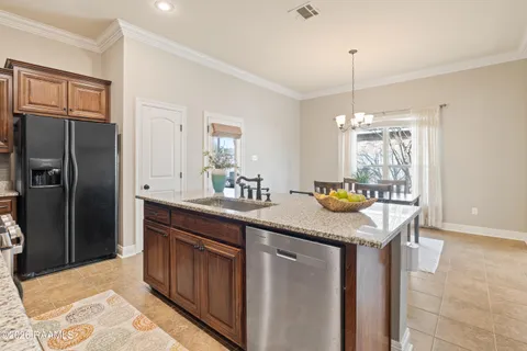 $250,000 | 122 Bluegrass Creek Road, Youngsville, LA 70592