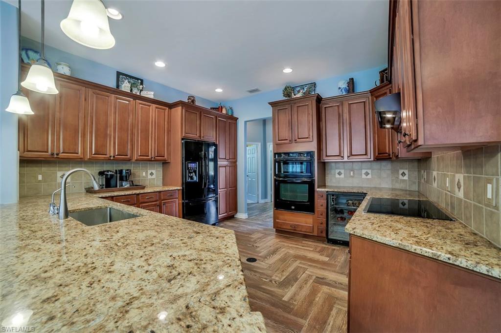 521 17th Street Southwest Naples, FL 34117 - Photo 3 of 25 Gallery Image 3