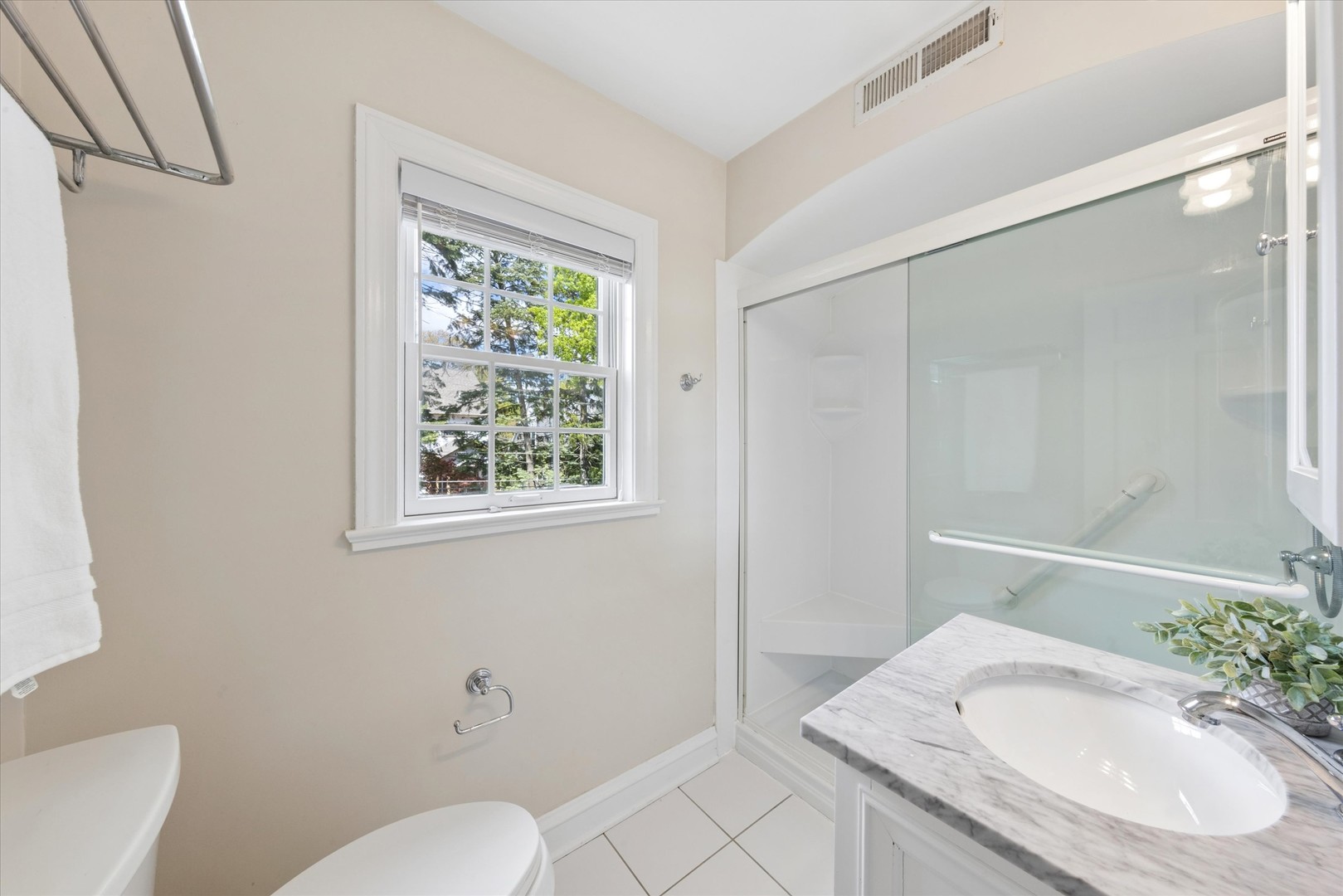 349 Ridge Avenue Elmhurst, IL 60126 - Photo 15 of 27
