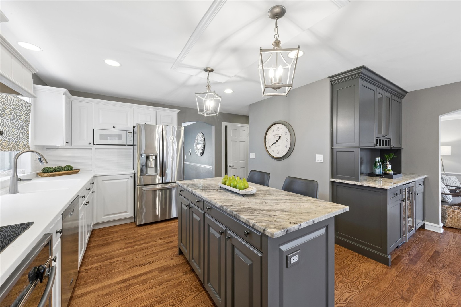 349 Ridge Avenue Elmhurst, IL 60126 - Photo 7 of 27