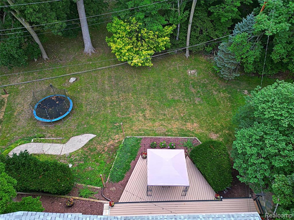 16087 Riverside Street Livonia, MI 48154 - Photo 14 of 46 Gallery Image 14