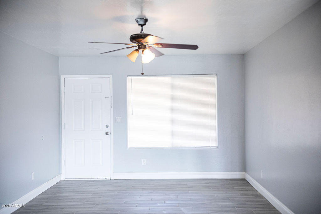 2408 West Greenway Road Tempe, AZ 85282 - Photo 9 of 39 7Z0A1296