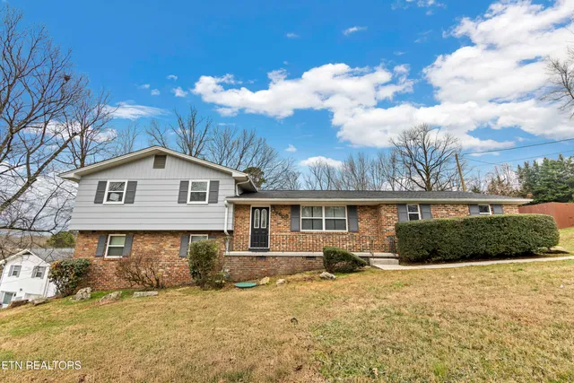 $439,000 | 7508 Twining Drive, Knoxville, TN 37919