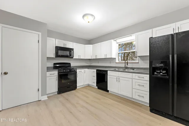 $439,000 | 7508 Twining Drive, Knoxville, TN 37919