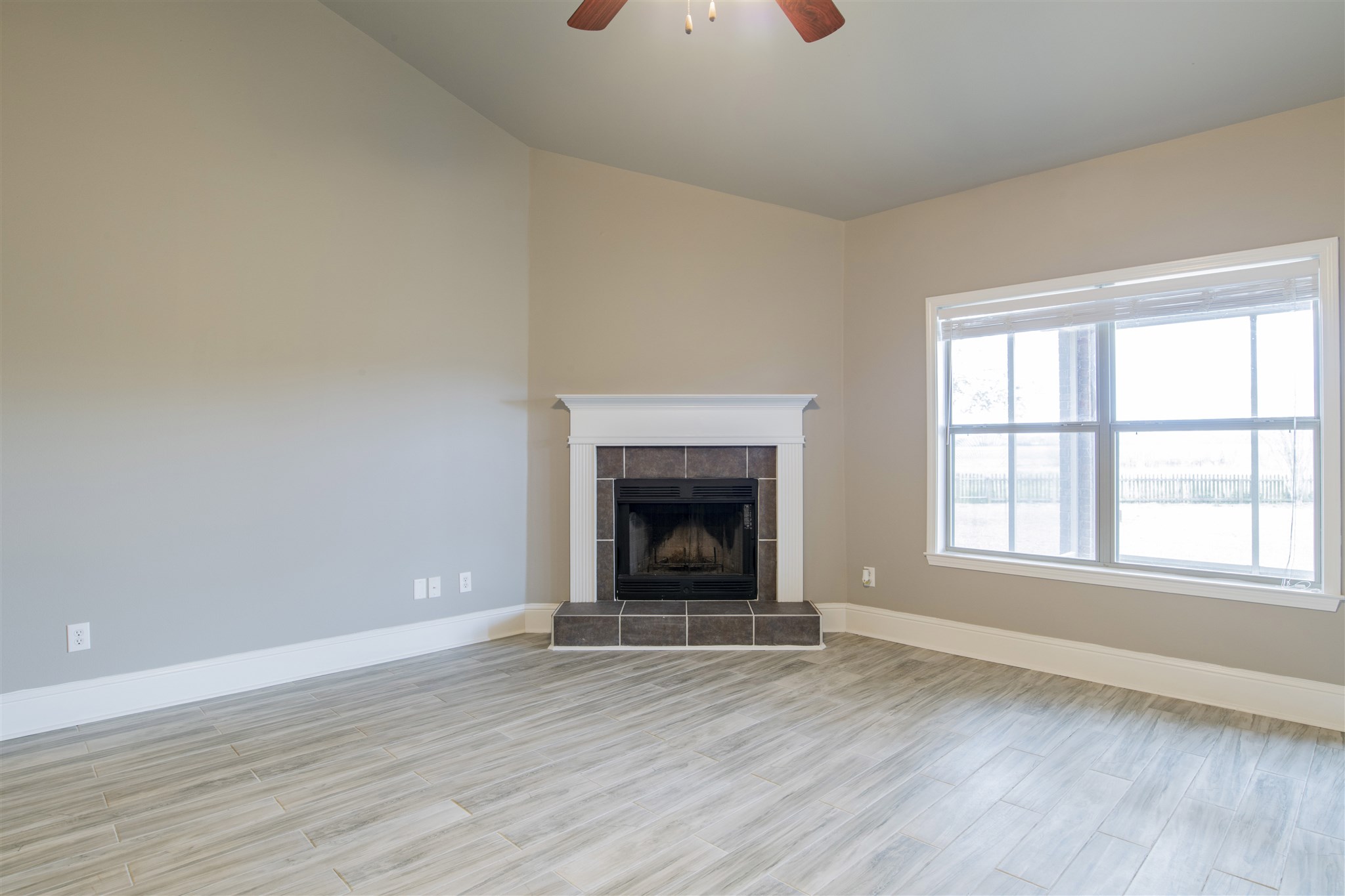 9301 Pembrook Loop Fairhope, AL 36532 - Photo 6 of 32